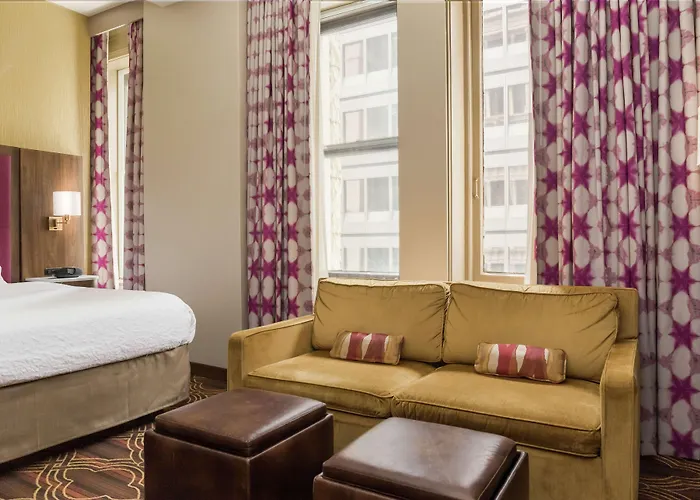Hampton Majestic Theatre District Hotel