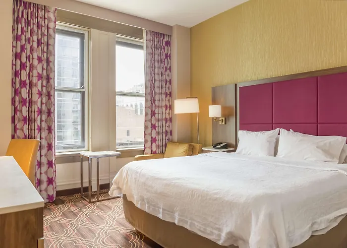 Hotel Hampton Majestic Theatre District Chicago
