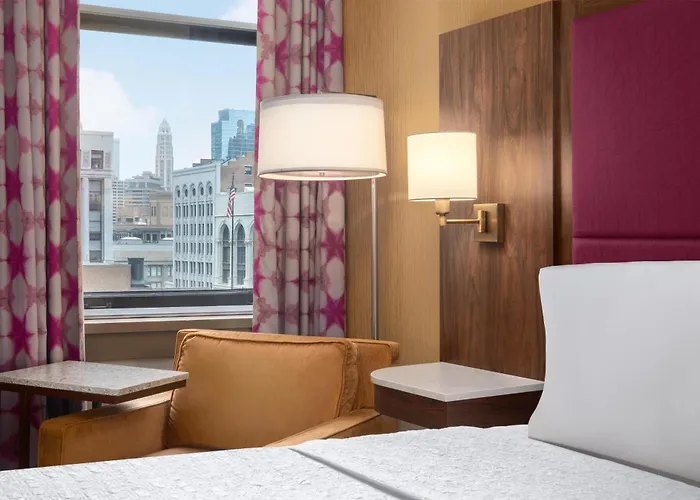 Hampton Majestic Theatre District Hotel