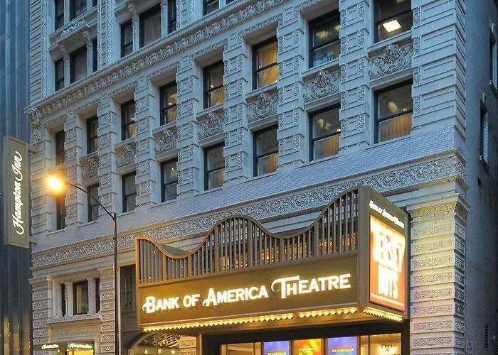 Hampton Majestic Theatre District Hotel 3*
